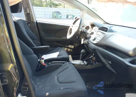 2011 Honda Fit Sport из США, поврежденный, VIN JHMGE8H57BS002011